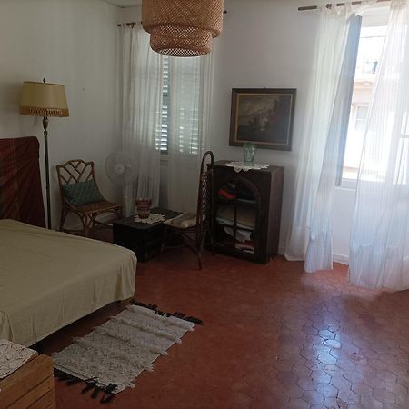 Jolie Chambre Dans Appartement Cosy En Plein Centre Marseilles Exterior foto