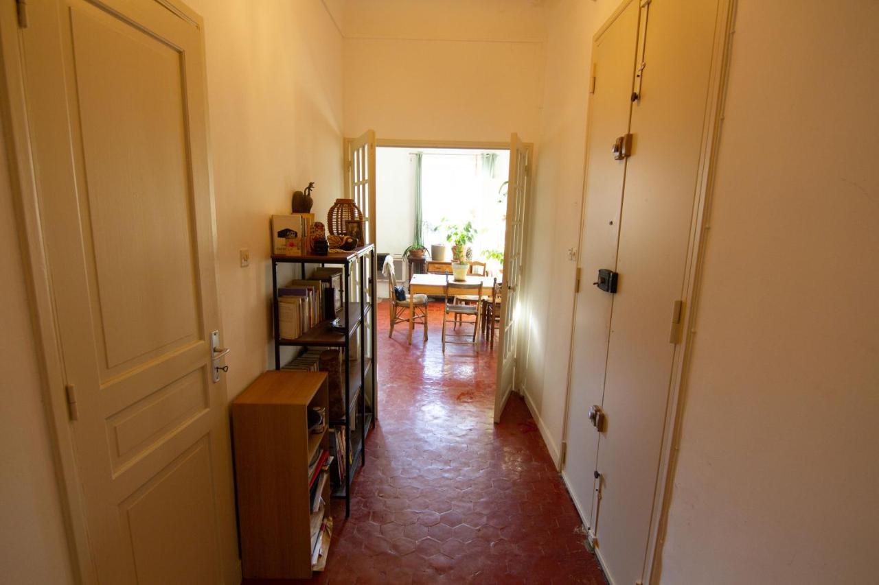 Jolie Chambre Dans Appartement Cosy En Plein Centre Marseilles Exterior foto